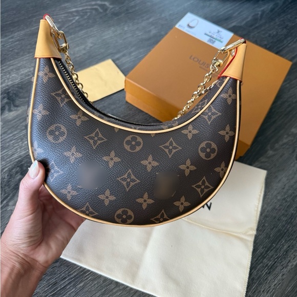 Purse - Picture 2 of 5